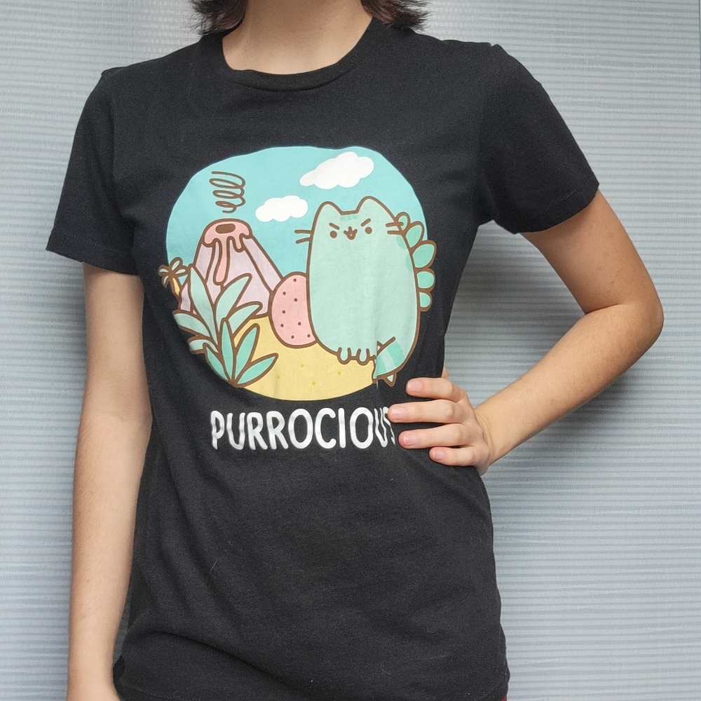 Pusheen Women's T-Shirt